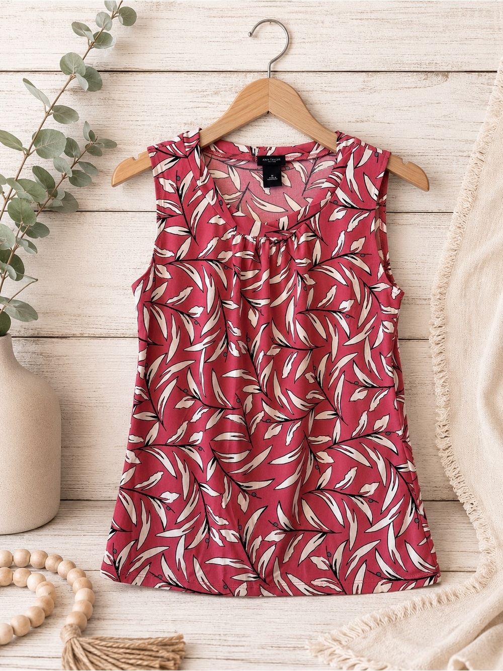 Ann Taylor Factory Rose Leaf-Print Sleeveless Cami in Pink and Cream